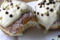Pączki polane jogurtem