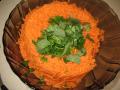 Surówka z marchewki z ziołami